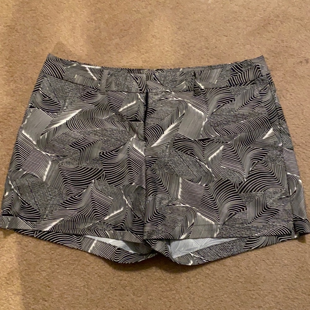 Nike women’s golf shorts, size 8